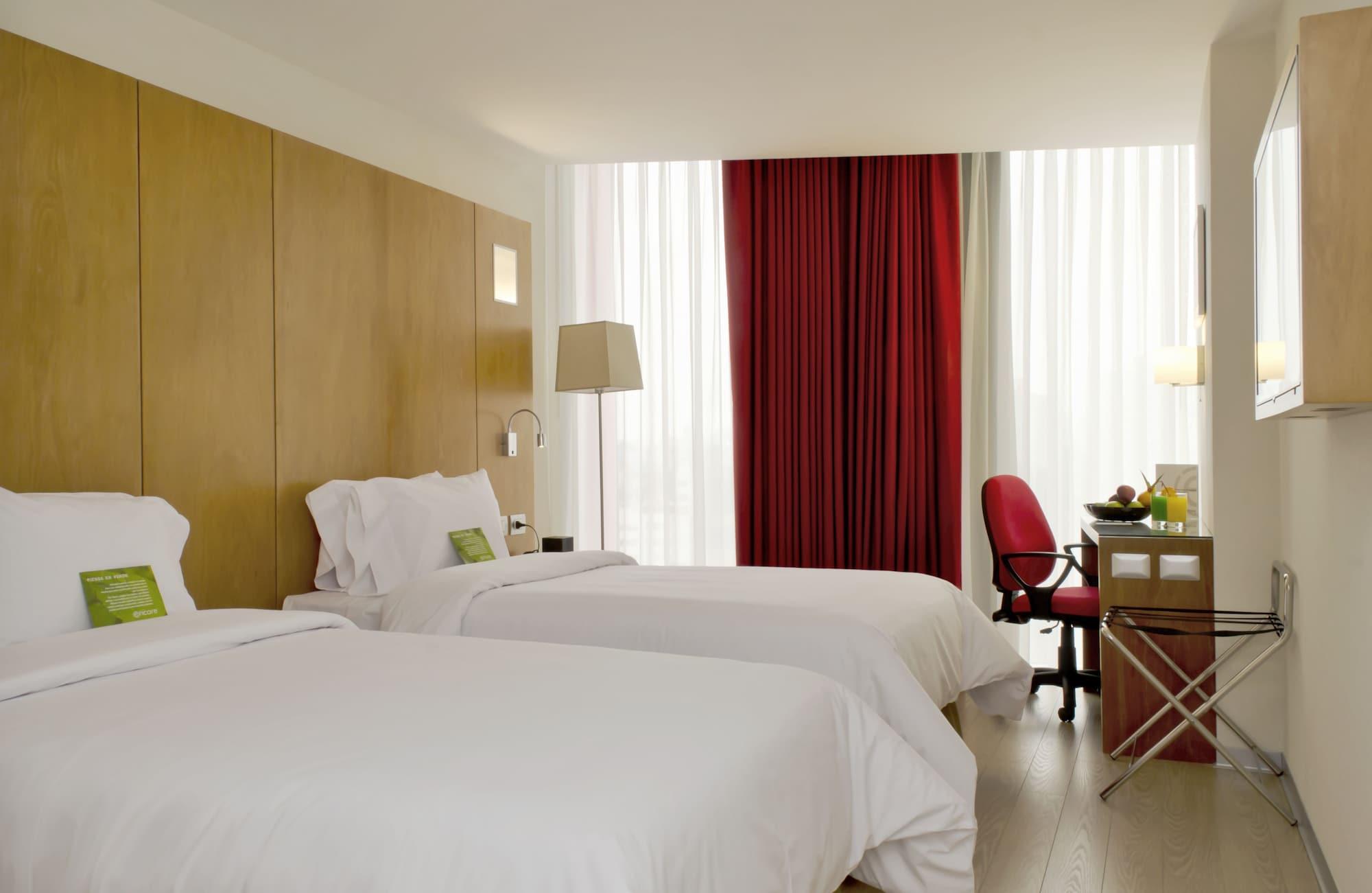 Ramada Encore By Wyndham Lima San Isidro Exterior foto