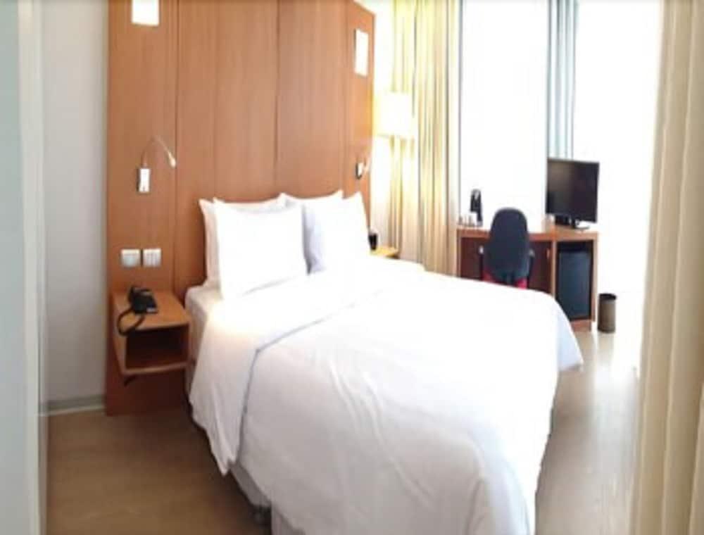 Ramada Encore By Wyndham Lima San Isidro Exterior foto