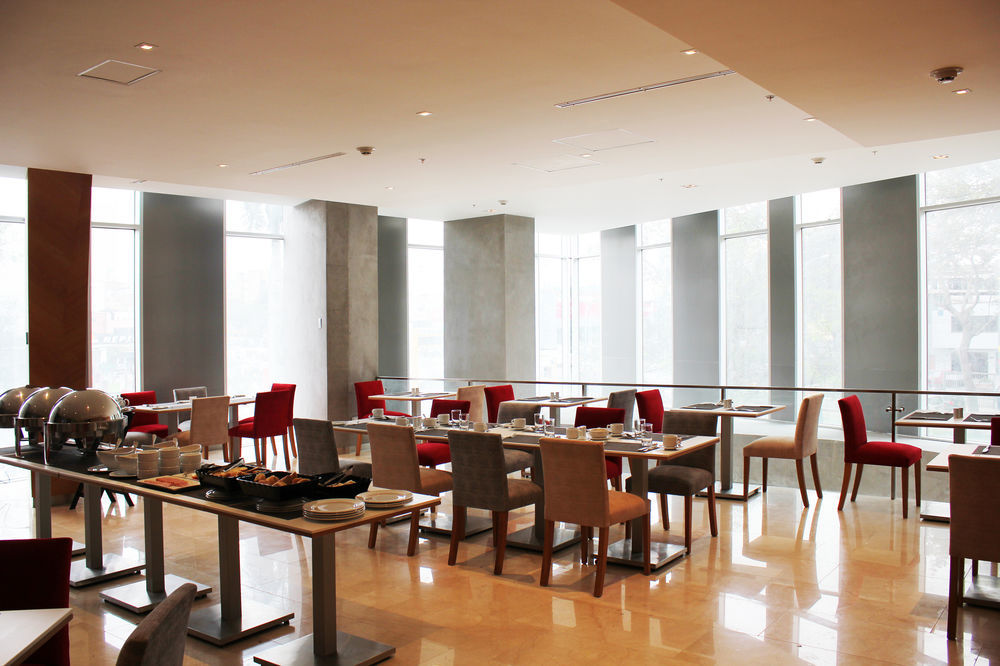 Ramada Encore By Wyndham Lima San Isidro Exterior foto